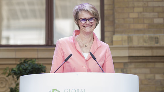 Bundesministerin Anja Karliczek während ihrer Eröffnungsrede