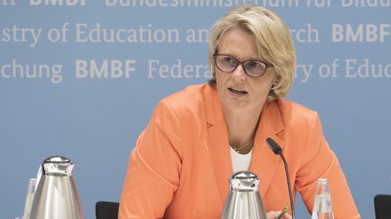 Bundesministerin Anja Karliczek