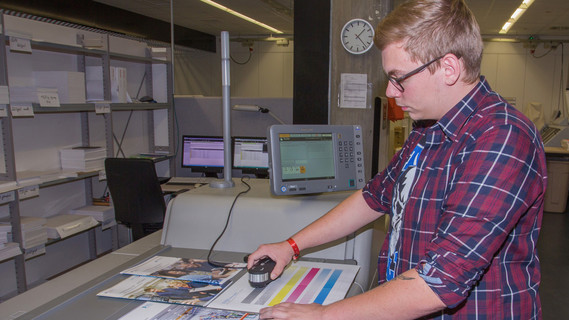 Dustin ist Auszubildender zum Medientechnologen