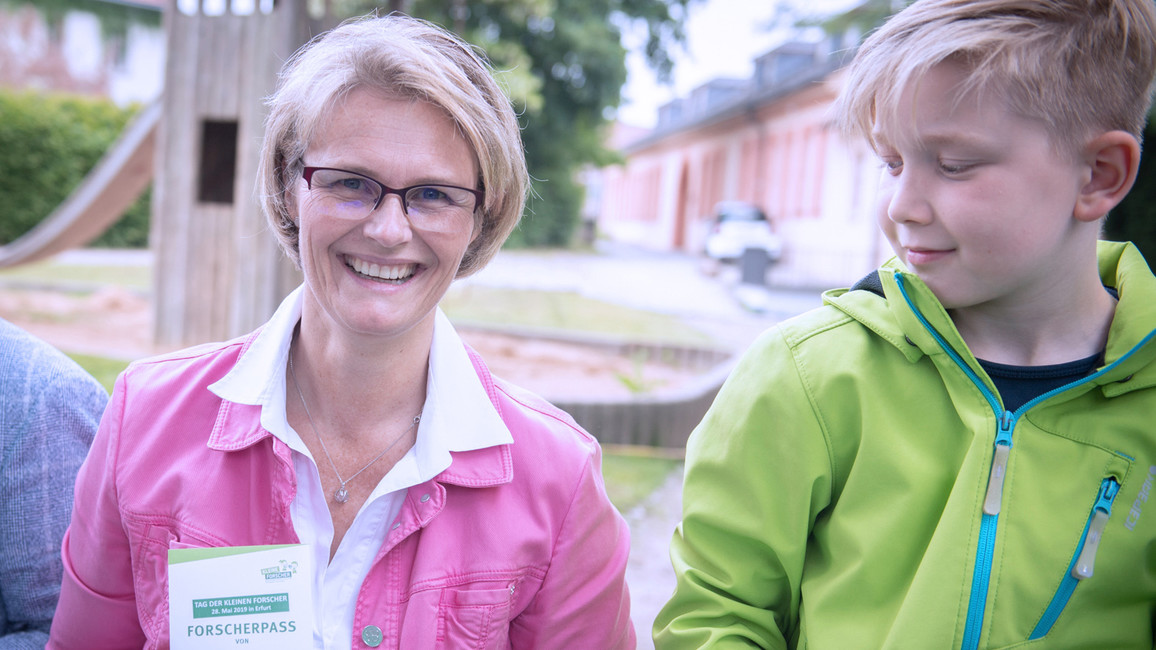 Anja Karliczek Will Schon Die Kleinsten Fur Mint Begeistern Bmbf