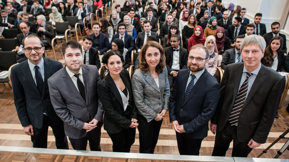 80 Talente in das Avicenna-Studienwerk aufgenommen: Ministerialdirigent Stefan Luther aus dem Bundesbildungsministerium auf der Veranstaltung des Avicenna-Studienwerks.