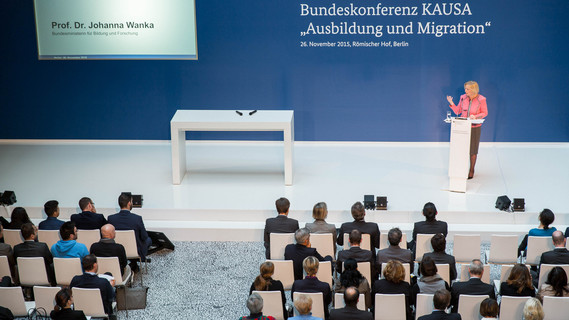 Bundesministerin Johanna Wanka auf der KAUSA-Bundeskonferenz