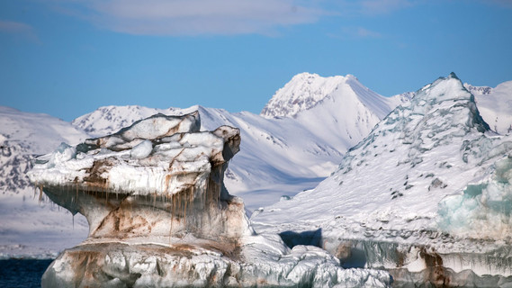 Johanna Wanka besucht die Arktis