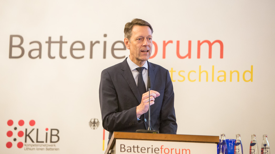 Georg Schütte, Staatssekretär im Bundesministerium für Bildung und Forschung, während seiner Rede
