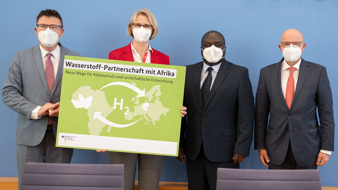 Pk: Aufbau einer Wasserstoffpartnerschaft mit Westafrika - Neue Wege für Klimaschutz und wirtschaftliche Entwicklung